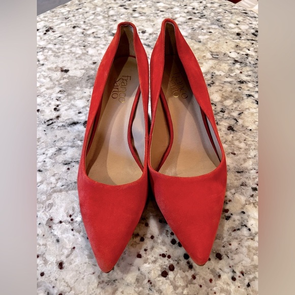 Franco Sarto Coral Suede Pump Pointed Toe 2” Heel Global Size 7 - Picture 1 of 8